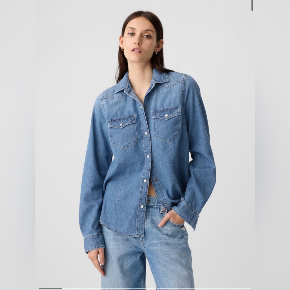 Gap Women's Small Jean Shirt with Studded Buttons.